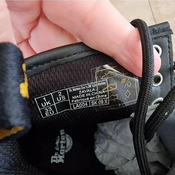 Dr.Martens Kids Zavala White Boots - Picture 5 of 8